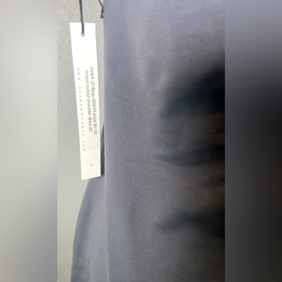 Susana Monaco Maya Cut Out Shoulder Dress 20" Size Small NWT - Picture 9 of 9